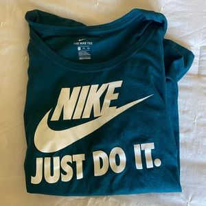 Nike Tee